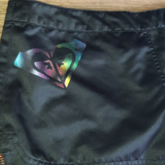 Black Roxy silk reversible shorts size 4 - Picture 10 of 17